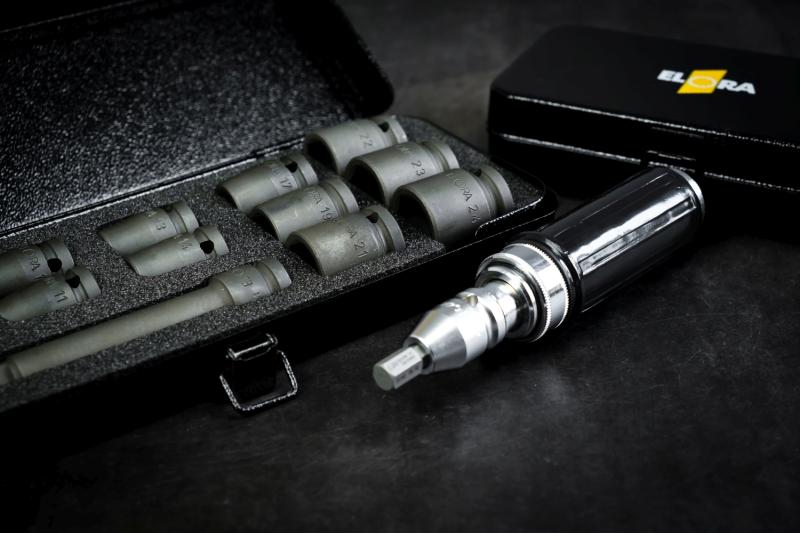 IMPACT TOOLS AND IMPACT BITS